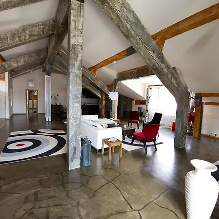 アパートホテル Antilia